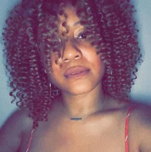 Meet your Posher, Jillian